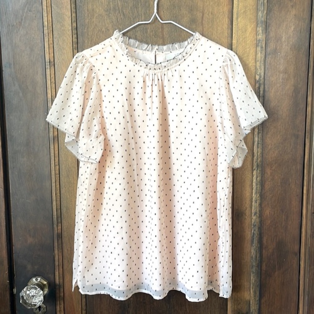 LOFT Swiss Dot Blouse Women’s M Blush Pink/Black Dots Ruffle Neck Band NWT